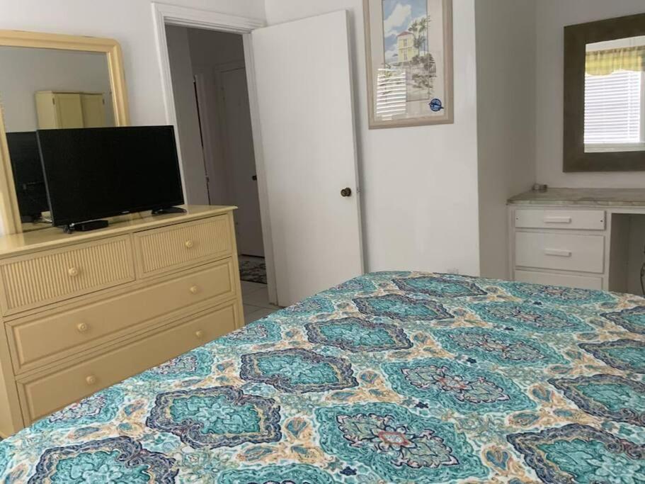 Lovely 1 Bedroom Unit Across From Lido Key Beach ซาราโซตา ภายนอก รูปภาพ
